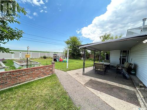 356 Eastview Street, Burstall, SK - Outdoor