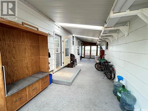 356 Eastview Street, Burstall, SK - Indoor Photo Showing Garage