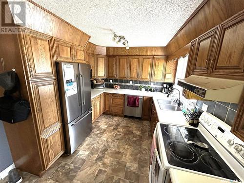 356 Eastview Street, Burstall, SK - Indoor Photo Showing Kitchen With Double Sink