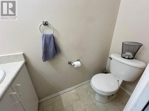 1717 Willowbrook Crescent, Dawson Creek, BC - Indoor Photo Showing Bathroom