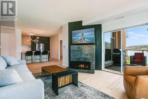 1128 Sunset Drive Unit# 1603, Kelowna, BC - Indoor Photo Showing Living Room With Fireplace