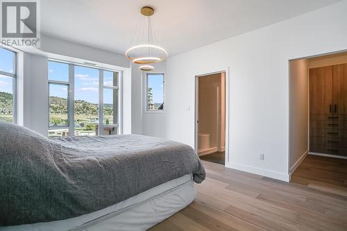 1128 Sunset Drive Unit# 1603, Kelowna, BC - Indoor Photo Showing Bedroom