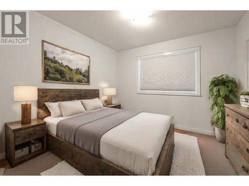 511 Yates Road Unit# 104, Kelowna, BC - Indoor Photo Showing Bedroom