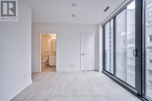 423 - 25 Richmond Street E, Toronto, ON - Indoor Photo Showing Other Room