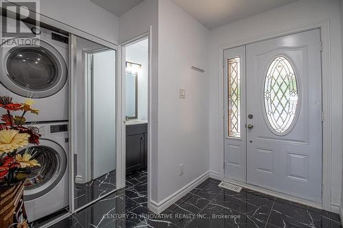 1565 Jaywin Circle, Pickering (Village East), ON - Indoor Photo Showing Laundry Room