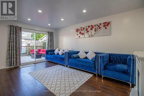 1565 Jaywin Circle, Pickering (Village East), ON - Indoor Photo Showing Living Room