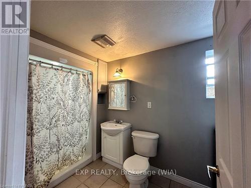 170 William Street, South Bruce Peninsula, ON - Indoor Photo Showing Bathroom