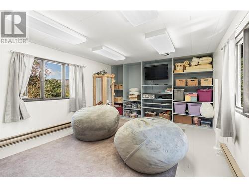 1451 Mountview Road, Vernon, BC - Indoor Photo Showing Laundry Room