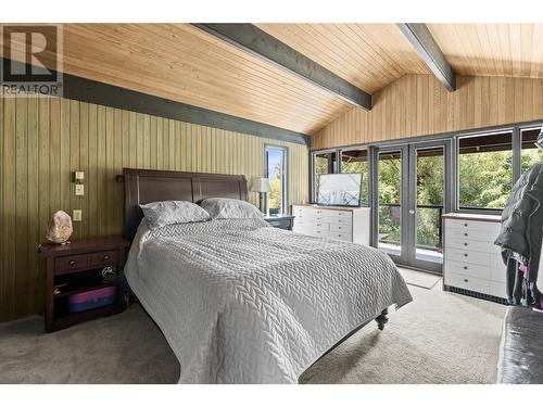 1451 Mountview Road, Vernon, BC - Indoor Photo Showing Bedroom