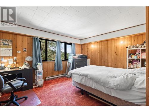 1451 Mountview Road, Vernon, BC - Indoor Photo Showing Bedroom