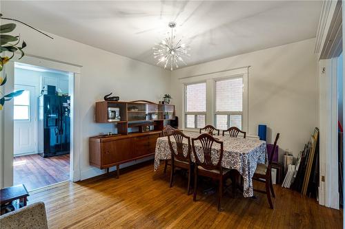 42 Balsam Avenue N, Hamilton, ON - Indoor Photo Showing Dining Room