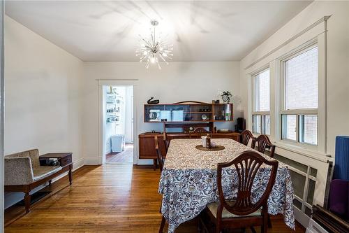 42 Balsam Avenue N, Hamilton, ON - Indoor Photo Showing Dining Room