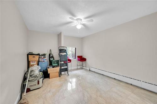 16 Freeland Court, Hamilton, ON - Indoor Photo Showing Other Room