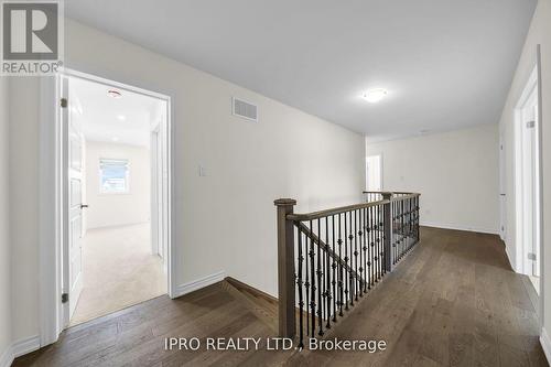 37 Bee Crescent, Brantford, ON - Indoor Photo Showing Other Room