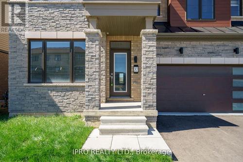 37 Bee Crescent, Brantford, ON - Outdoor