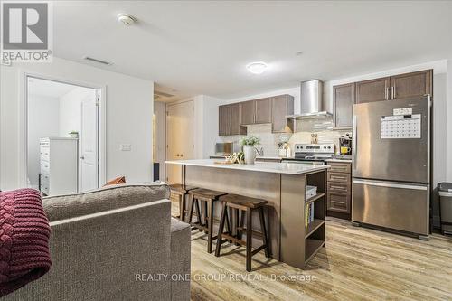 220 - 1 Redfern Avenue, Hamilton, ON - Indoor Photo Showing Kitchen