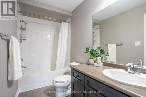 11 - 257 Parkside Drive, Hamilton, ON - Indoor Photo Showing Bathroom