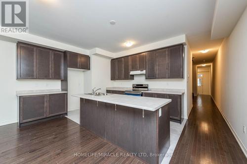 65 Donald Ficht Crescent, Brampton, ON - Indoor Photo Showing Kitchen