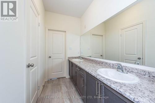 65 Donald Ficht Crescent, Brampton, ON - Indoor Photo Showing Bathroom