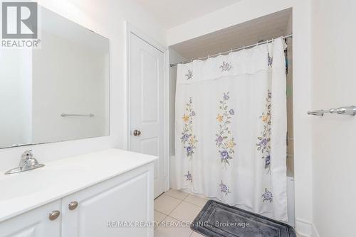 23 Lizzie Court, Caledon, ON - Indoor Photo Showing Bathroom