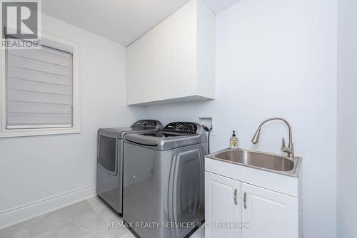 23 Lizzie Court, Caledon, ON - Indoor Photo Showing Laundry Room