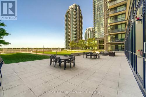 202 - 4011 Brickstone Mews, Mississauga, ON - Outdoor