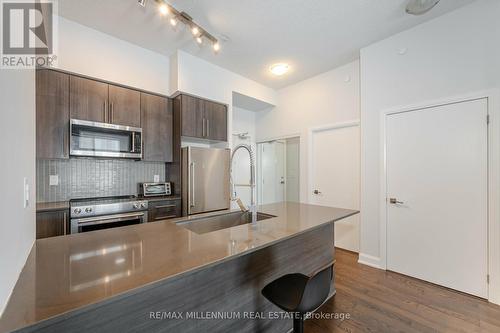 202 - 4011 Brickstone Mews, Mississauga, ON - Indoor Photo Showing Kitchen