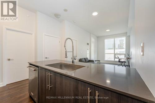 202 - 4011 Brickstone Mews, Mississauga, ON - Indoor Photo Showing Kitchen