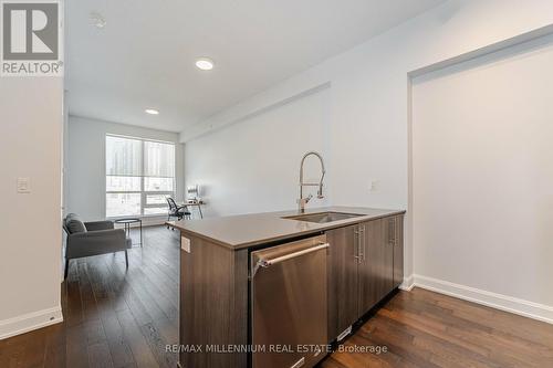 202 - 4011 Brickstone Mews, Mississauga, ON - Indoor Photo Showing Kitchen