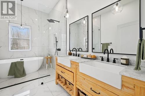 1640 Joe Oliver Road, Hamilton Township, ON - Indoor Photo Showing Bathroom