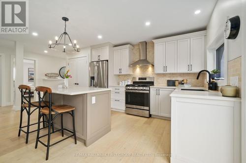 1640 Joe Oliver Road, Hamilton Township, ON - Indoor Photo Showing Kitchen With Upgraded Kitchen