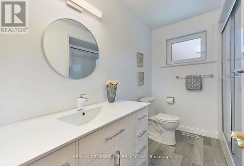 25 Gorsey Square, Toronto, ON - Indoor Photo Showing Bathroom