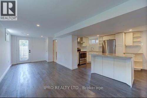 38 Abigail Avenue, Brantford, ON - Indoor Photo Showing Kitchen