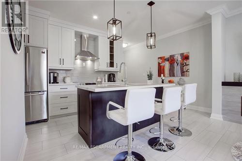 102 - 257 Millen Road, Hamilton (Stoney Creek), ON - Indoor Photo Showing Kitchen With Upgraded Kitchen