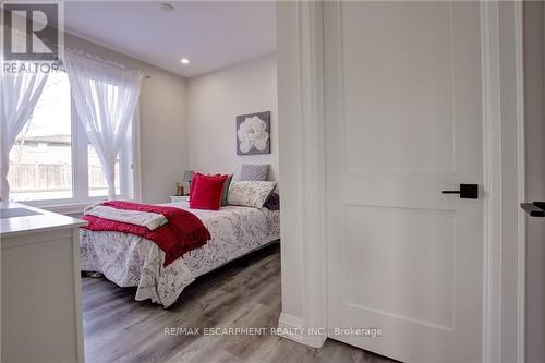 102 - 257 Millen Road, Hamilton (Stoney Creek), ON - Indoor Photo Showing Bedroom