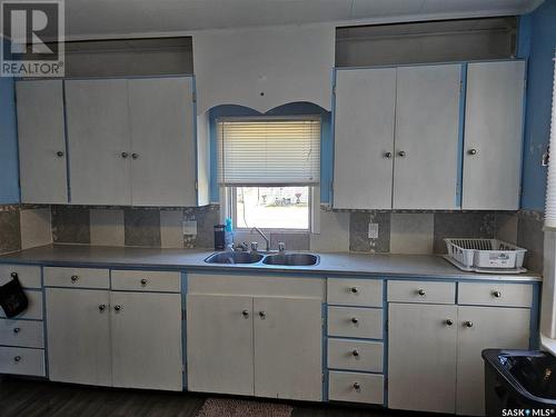 4575 Price Avenue, Gull Lake, SK - Indoor Photo Showing Kitchen With Double Sink