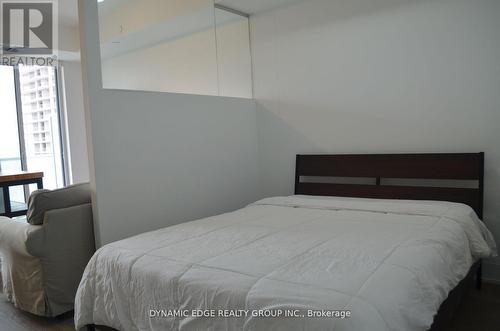 2206 - 101 Erskine Avenue, Toronto C10, ON - Indoor Photo Showing Bedroom
