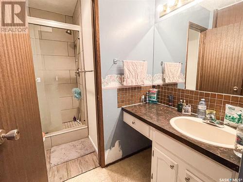 508 Cochin Avenue, Meadow Lake, SK - Indoor Photo Showing Bathroom