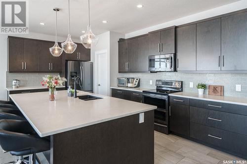 405 Prairie View Drive, Dundurn, SK - Indoor Photo Showing Kitchen With Double Sink With Upgraded Kitchen