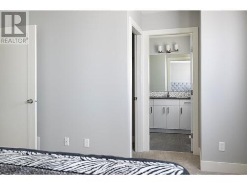 933 Mt. Robson Place Unit# 12, Vernon, BC - Indoor Photo Showing Bedroom