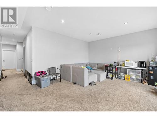 621 Barra Lane, Kelowna, BC - Indoor Photo Showing Other Room