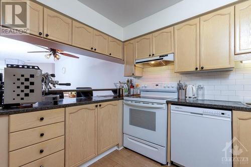 342 Briston Private, Ottawa, ON - Indoor Photo Showing Kitchen