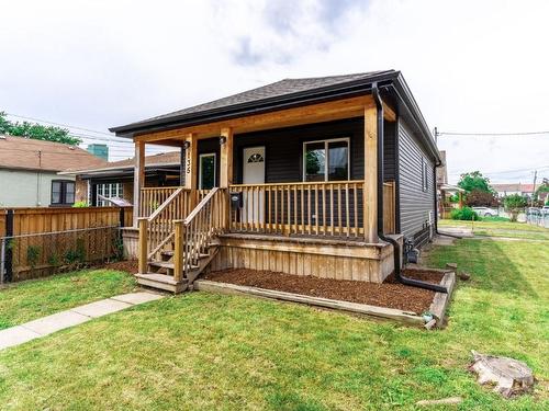 135 Mcanulty Boulevard, Hamilton, ON - Outdoor With Deck Patio Veranda