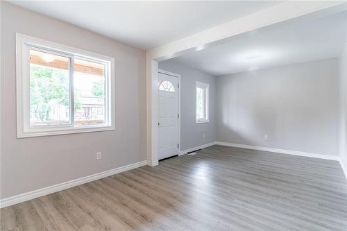 135 Mcanulty Boulevard, Hamilton, ON - Indoor Photo Showing Other Room