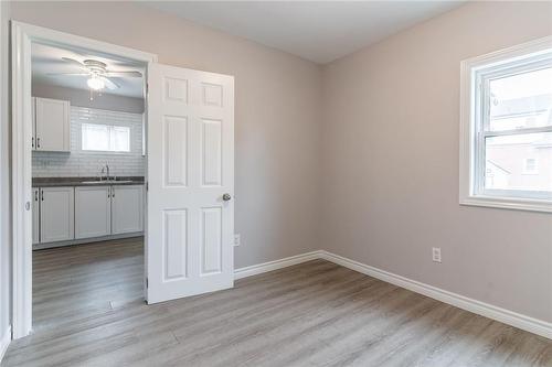 135 Mcanulty Boulevard, Hamilton, ON - Indoor Photo Showing Other Room