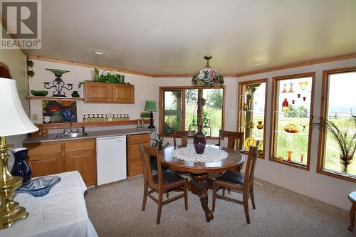 58502 Ootsa Hill Road, Burns Lake, BC - Indoor Photo Showing Dining Room