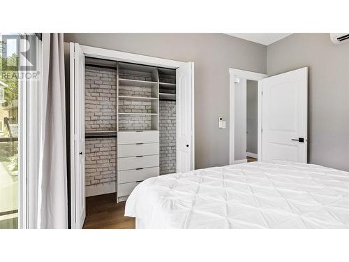 6955 Terazona Drive Unit# 447, Kelowna, BC - Indoor Photo Showing Bedroom