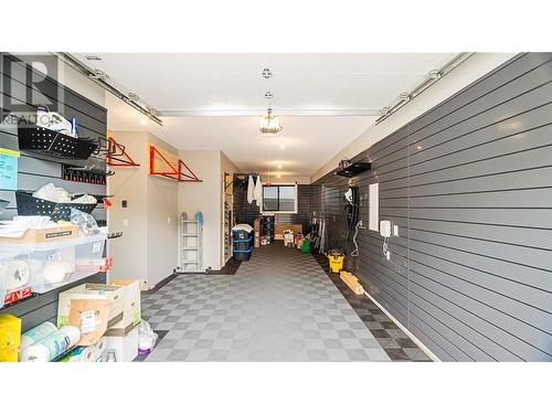 6955 Terazona Drive Unit# 447, Kelowna, BC - Indoor Photo Showing Garage