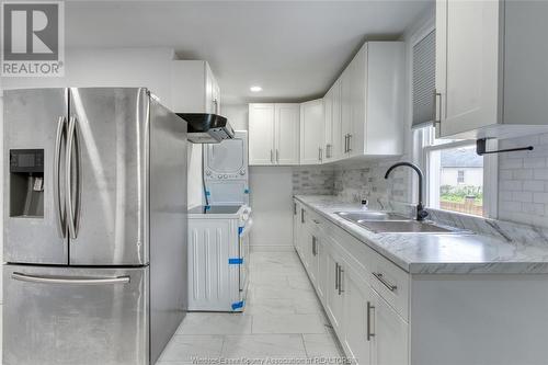 537 Marentette, Windsor, ON - Indoor Photo Showing Kitchen With Double Sink