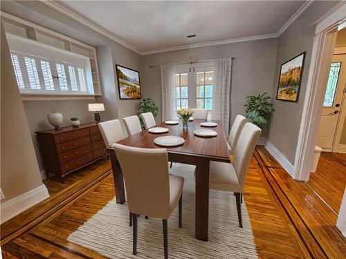 34 Connaught Avenue S, Hamilton, ON - Indoor Photo Showing Dining Room